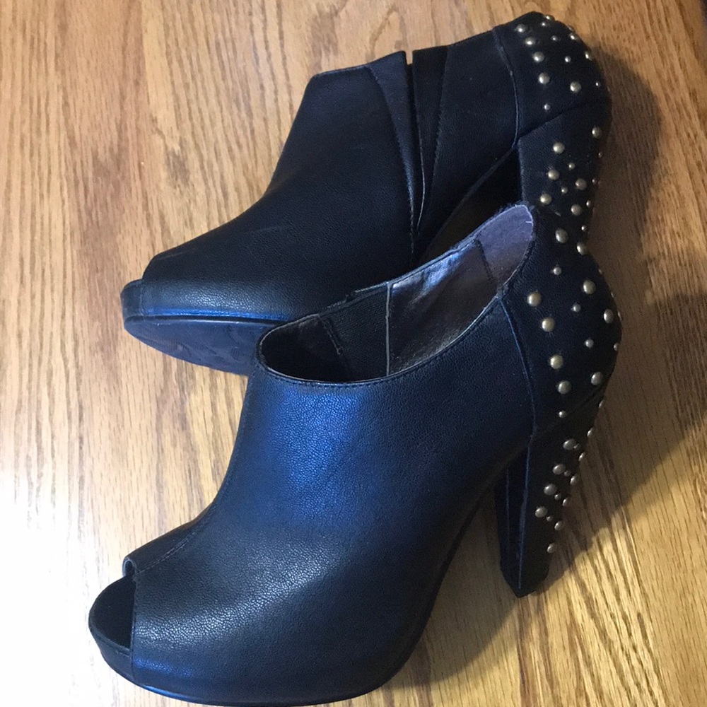 Charlotte Russe size 6